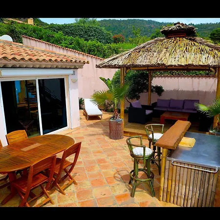 公寓 Dans Batisse Traditionnelle De La Et Terrasse Bali